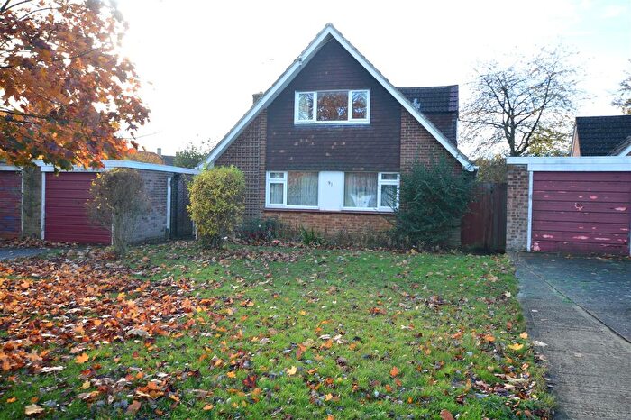 4 Bedroom Detached House To Rent In Farnham Lane, Slough, SL2