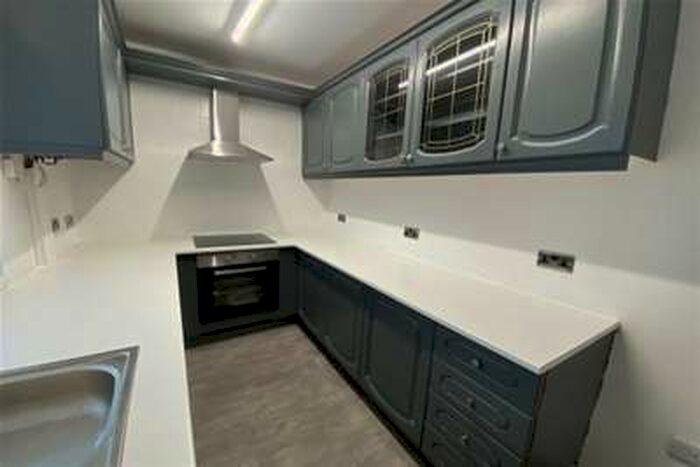 3 Bedroom House To Rent In Tower Street, Dukinfield, SK16