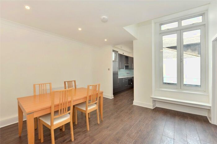 1 Bedroom Flat To Rent In Old Brompton Road, South Kensington, London, SW7