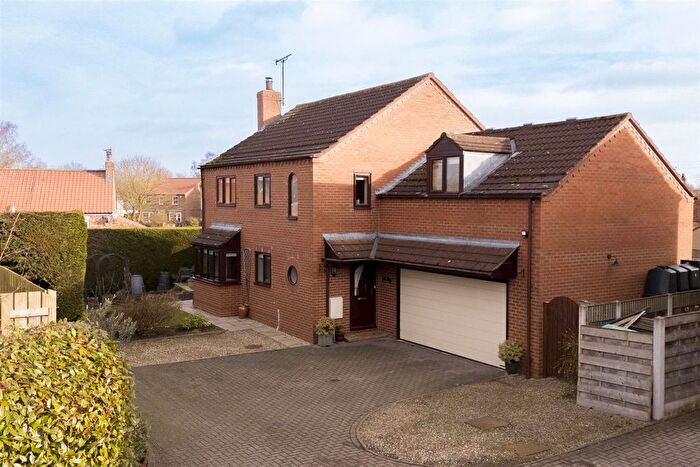 4 Bedroom Detached House For Sale In The Orchard, Tholthorpe, York, YO61