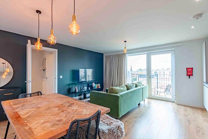 1 Bedroom Flat To Rent In Pillans Place, Edinburgh, EH6