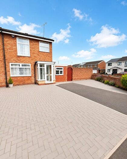 3 Bedroom End Terrace House To Rent In Doncaster Way, Birmingham, B36