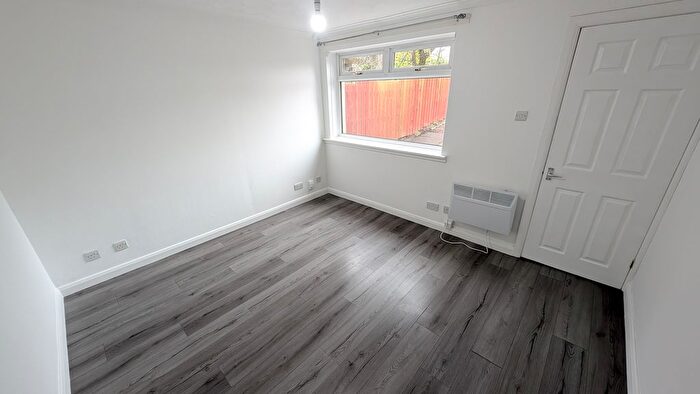 1 Bedroom Flat For Sale In Barbeth Way, Glasgow, G67