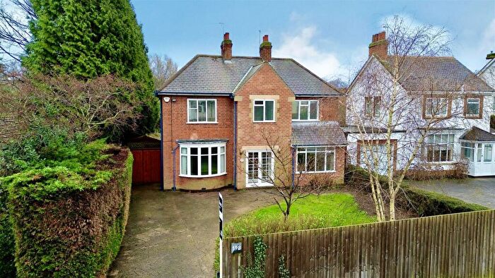 4 Bedroom Detached House For Sale In Forest Road, Loughborough, LE11