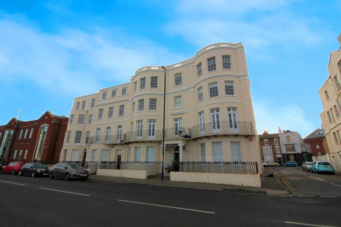 2 Bedroom Flat To Rent In Fort Crescent, Margate CT9