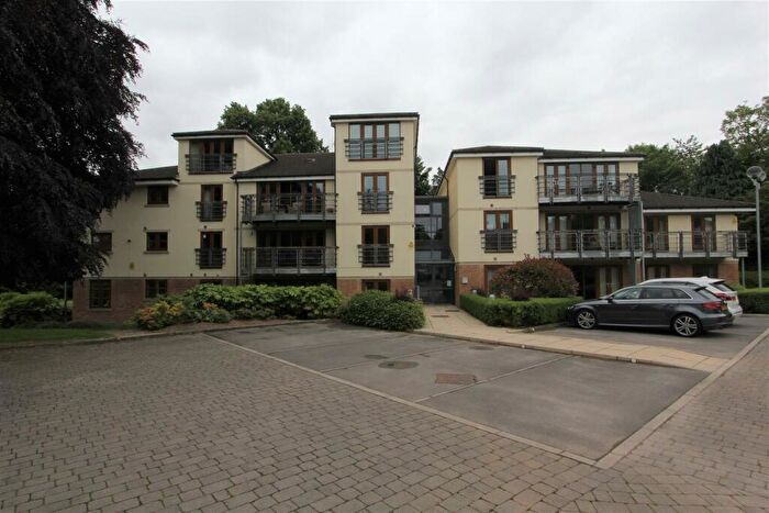 2 Bedroom Flat To Rent In Harrogate Road, Moortown, LS17