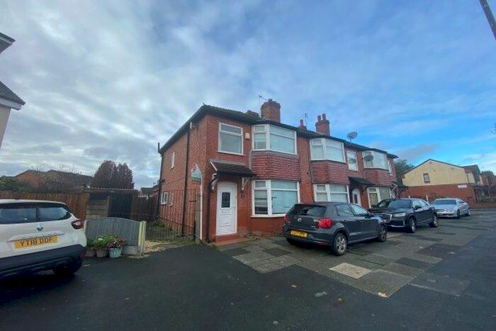 3 Bedroom Semi-Detached House To Rent In Culcheth Lane, Manchester, M40