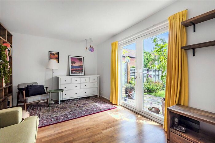 3 Bedroom Terraced House To Rent In Monnow Road, London, SE1