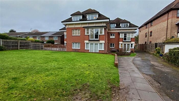 2 Bedroom Flat For Sale In Grange Road, Sutton, SM2