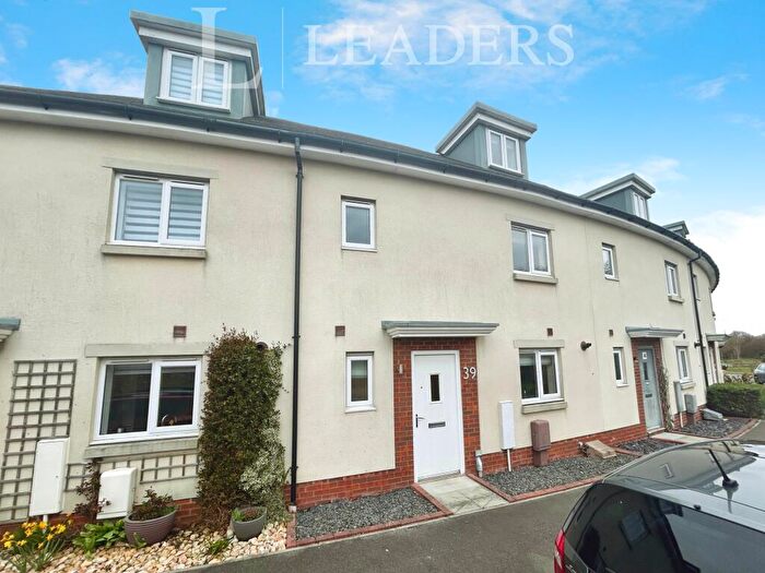 3 Bedroom Property To Rent In Meaden Way, PO22