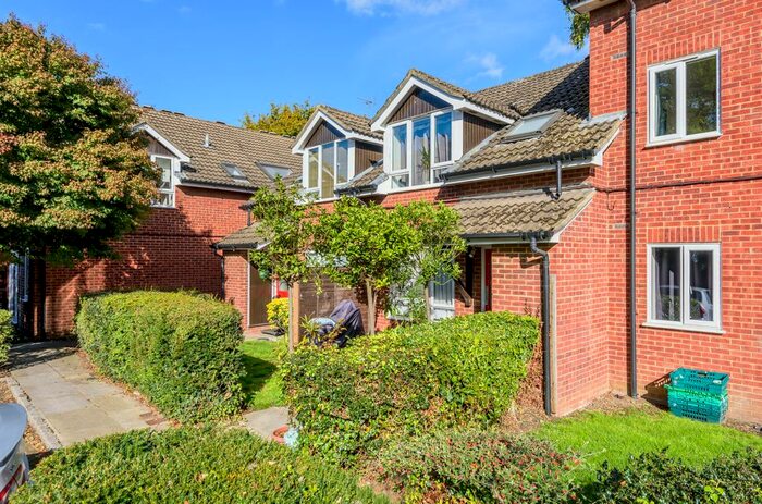 Studio To Rent In Seymour Court, Crowthorne, Berkshire, RG45