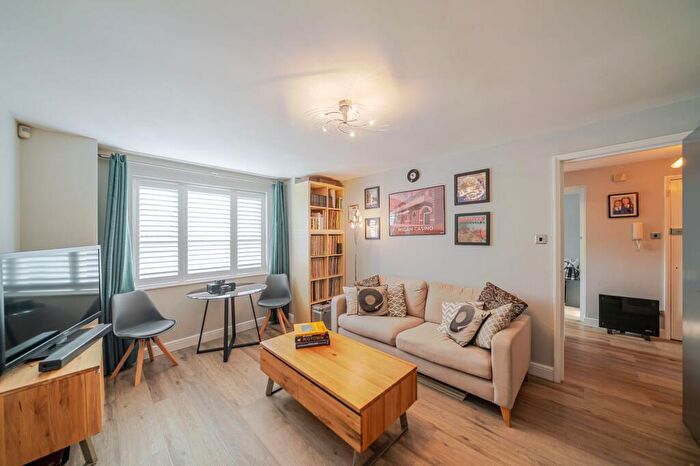2 Bedroom Flat For Sale In Princes Gardens, Highfield Street, L3