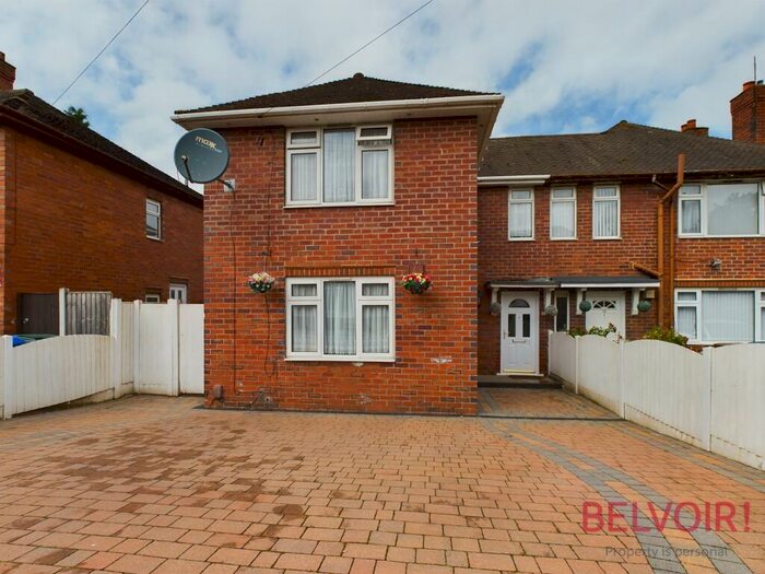 3 Bedroom Semi-Detached House To Rent In Standersfoot Place, Chell, Stoke-on-Trent, ST6