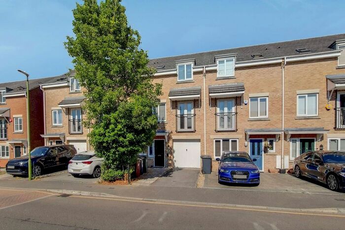 3 Bedroom Terraced House To Rent In Coleridge Way, Borehamwood, WD6