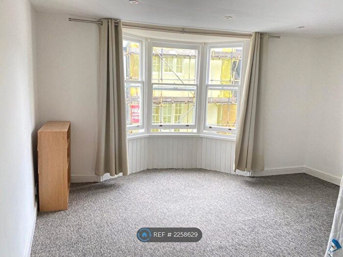 2 Bedroom Maisonette To Rent In Trafalgar Street, Brighton, BN1