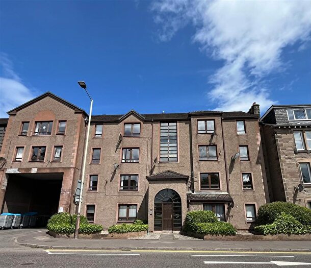 2 Bedroom Flat To Rent In Dunkeld Road, Perth, PH1