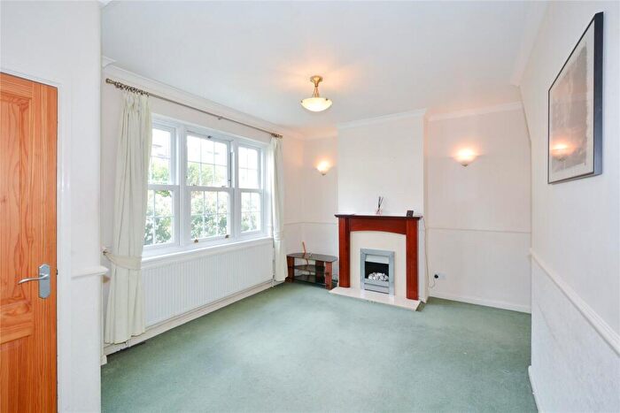 2 Bedroom Flat To Rent In Manchester Grove, Cubitt Town, E14