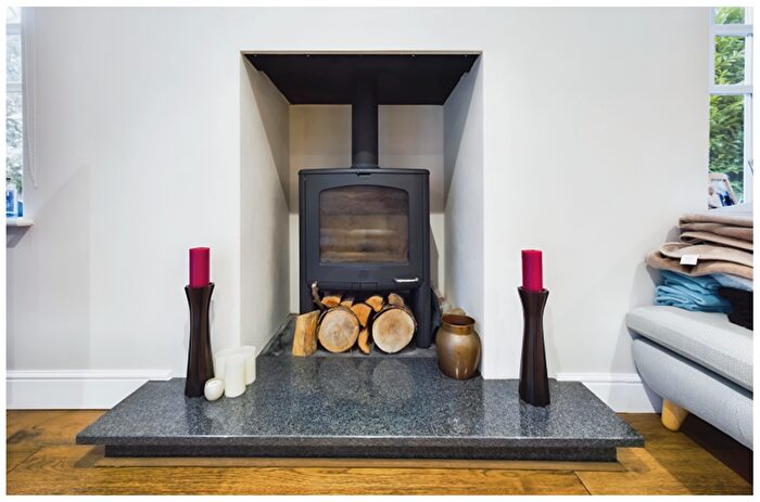 5 Bedroom Detached House For Sale In Bridge Road, Bursledon, Southampton, SO31
