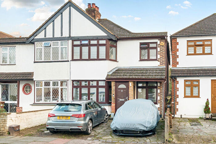 4 Bedroom Semi Detached House For Sale In Shuttle Close, Sidcup, DA15