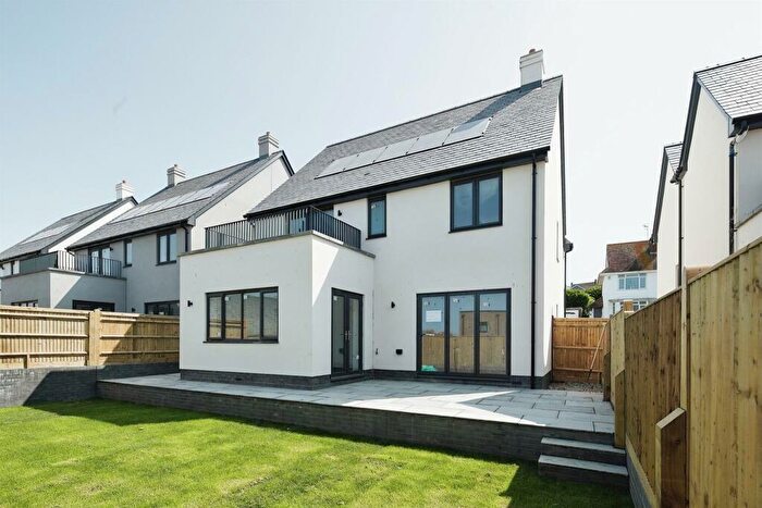 4 Bedroom Detached House For Sale In Newlands Road, Rottingdean, Brighton, BN2