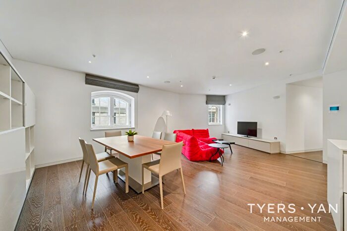 3 Bedroom Flat To Rent In Marconi House, Strand, London, WC2R