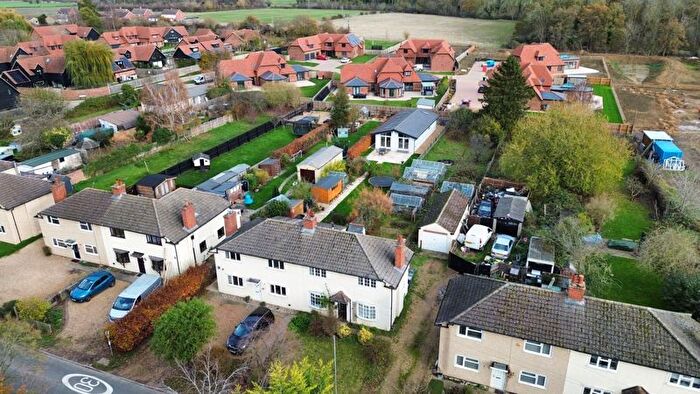 3 Bedroom Semi-Detached House For Sale In Ickwell Road, Northill, SG18