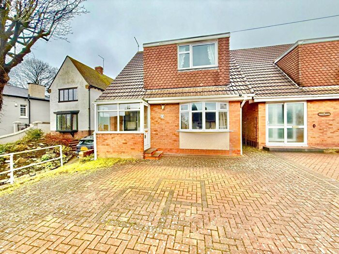 3 Bedroom Detached House For Sale In Oakham Road, Oakham, Dudley, DY2