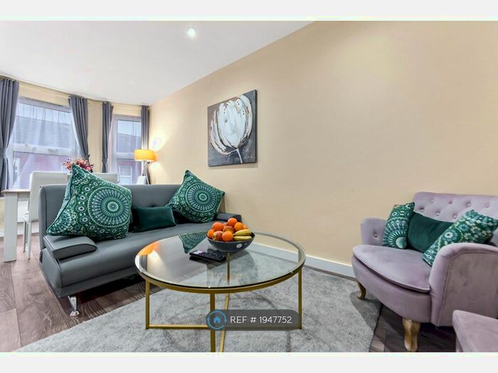 2 Bedroom Flat To Rent In Gravely House, London, SE8