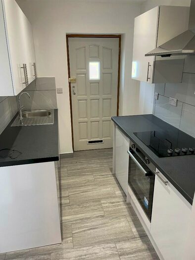 1 Bedroom Flat To Rent In Park Road, Southampton, Hampshire, SO15