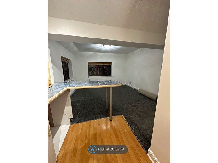 2 Bedroom Flat To Rent In Hazebrouck Court, Worting, Basingstoke, RG23