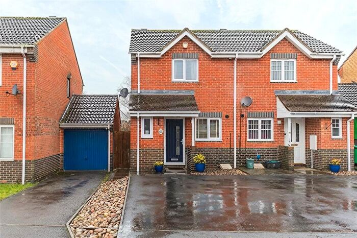2 Bedroom Semi Detached House For Sale In Pope Close, Abbey Meads, Swindon, Wiltshire, SN25