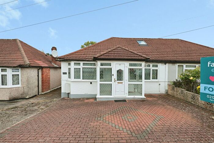 3 Bedroom Semi-Detached Bungalow For Sale In Compton Place, Watford, WD19