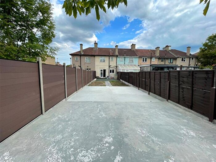 2 Bedroom Terraced House To Rent In Pendragon Road, Bromley, BR1