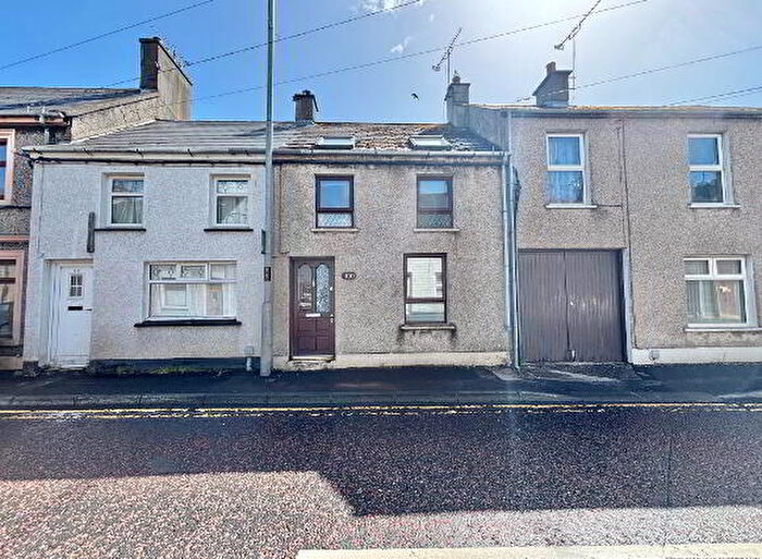 3 Bedroom Mid Terraced House For Sale In Long Commons, Coleraine, BT52