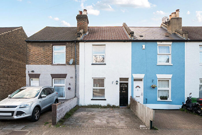 2 Bedroom House For Sale In Napier Road, Bromley, BR2