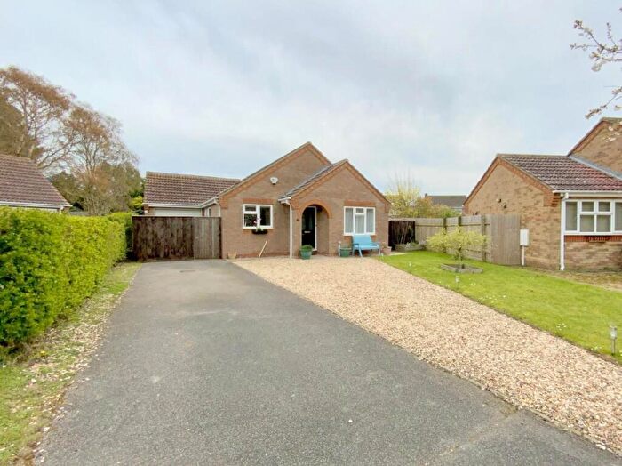 3 Bedroom Bungalow For Sale In Stapes Garth, Grainthorpe, Louth, LN11