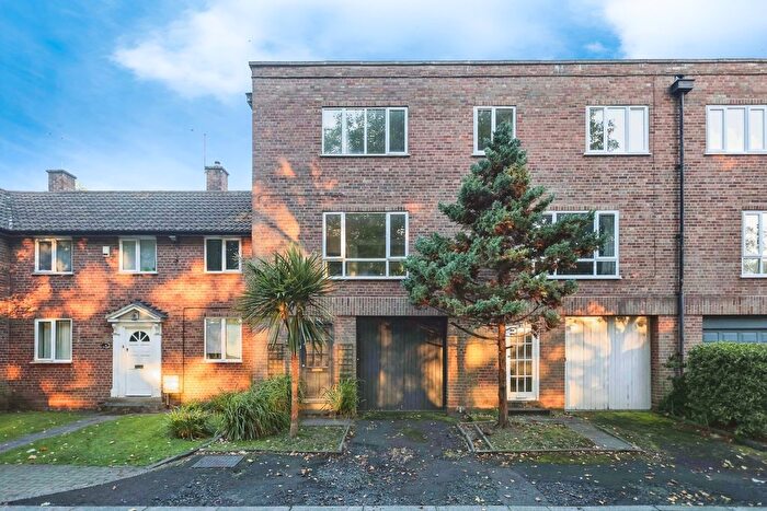 4 Bedroom Property To Rent In East Drive, Birmingham, B5