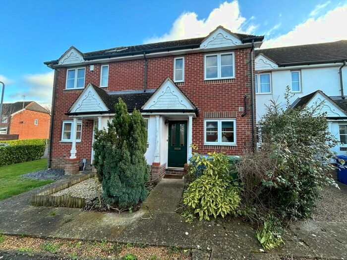 3 Bedroom Terraced House To Rent In Lyon Oaks, Warfield, Berkshire, RG42