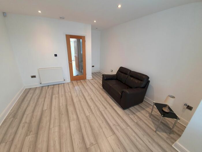 2 Bedroom Flat To Rent In Lambrook Road, Fishponds, Bristol, BS16