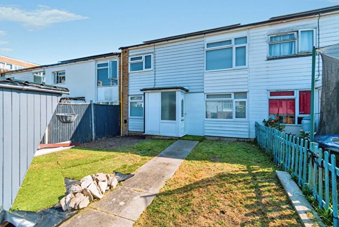 3 Bedroom Terraced House For Sale In Leaside Way, Southampton, Hampshire, SO16
