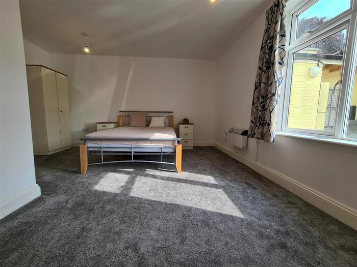 1 Bedroom Flat To Rent In A High Street, Somersham, Huntingdon, PE28