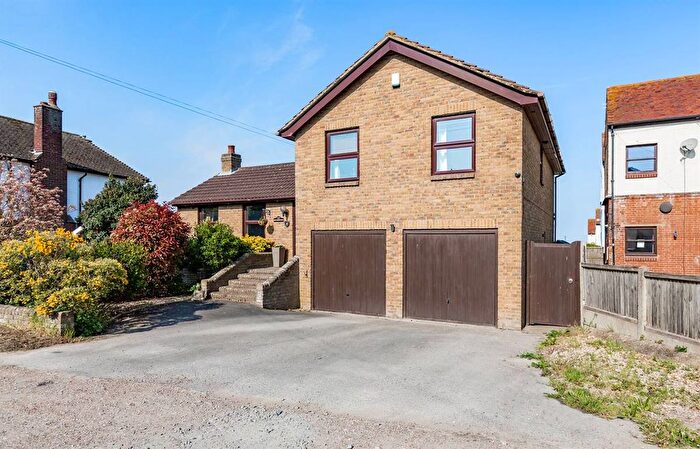 4 Bedroom Detached House For Sale In Dence Close, Herne Bay, CT6