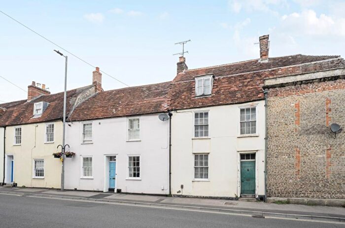 2 Bedroom End Of Terrace House For Sale In Silver Street, Warminster, BA12