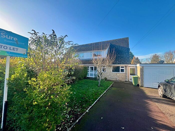 3 Bedroom Semi Detached House To Rent In Ratcliff Lawns, Southam, Cheltenham, GL52
