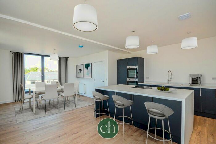 2 Bedroom Flat To Rent In Albert Street, Old Town, Swindon, SN1