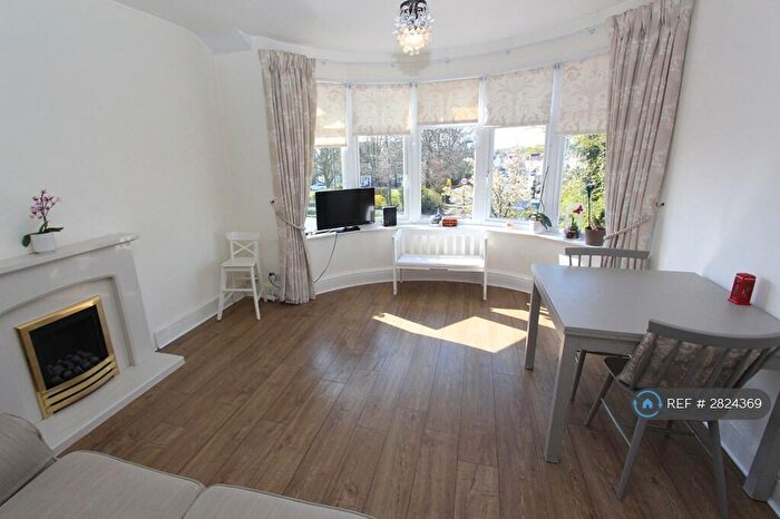 3 Bedroom Maisonette To Rent In Hale Lane, London, NW7