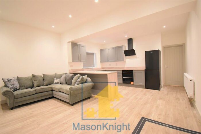 5 Bedroom Terraced House To Rent In Heeley Road, Selly Oak, Birmingham, B29