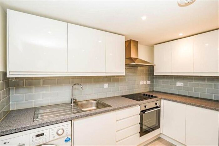 1 Bedroom Flat For Sale In London Road, Hemel Hempstead, HP3