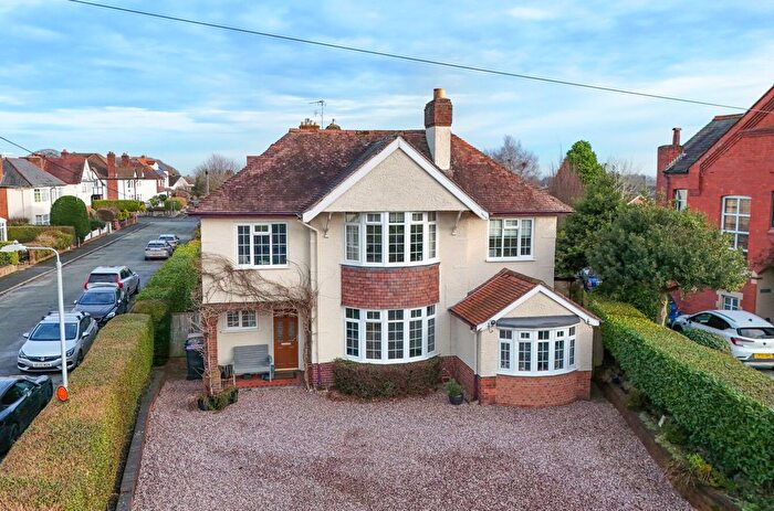 4 Bedroom Detached House For Sale In Oakhurst Road, Oswestry, SY11