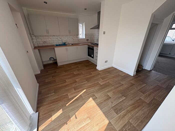 2 Bedroom Semi-Detached House To Rent In Tegid Road, Mayhill, Swansea, SA1